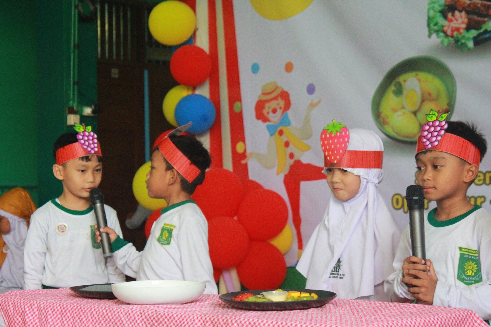 Penampilan siswa SD Muhammadiyah 08 Plus